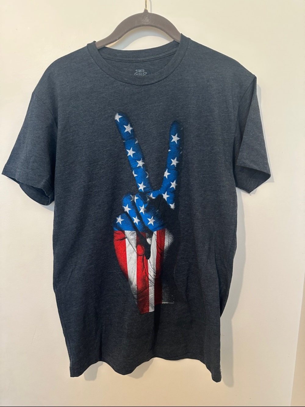 Men's Dark Gray Graphic Tee with American Flag Peace Hand